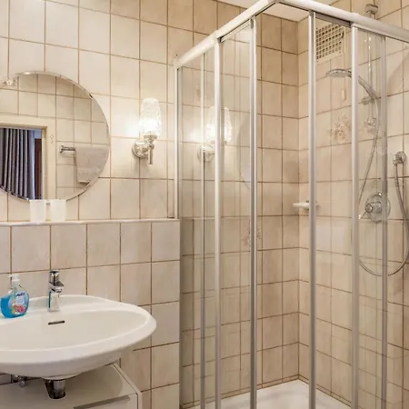 Haeuserl Apartment *